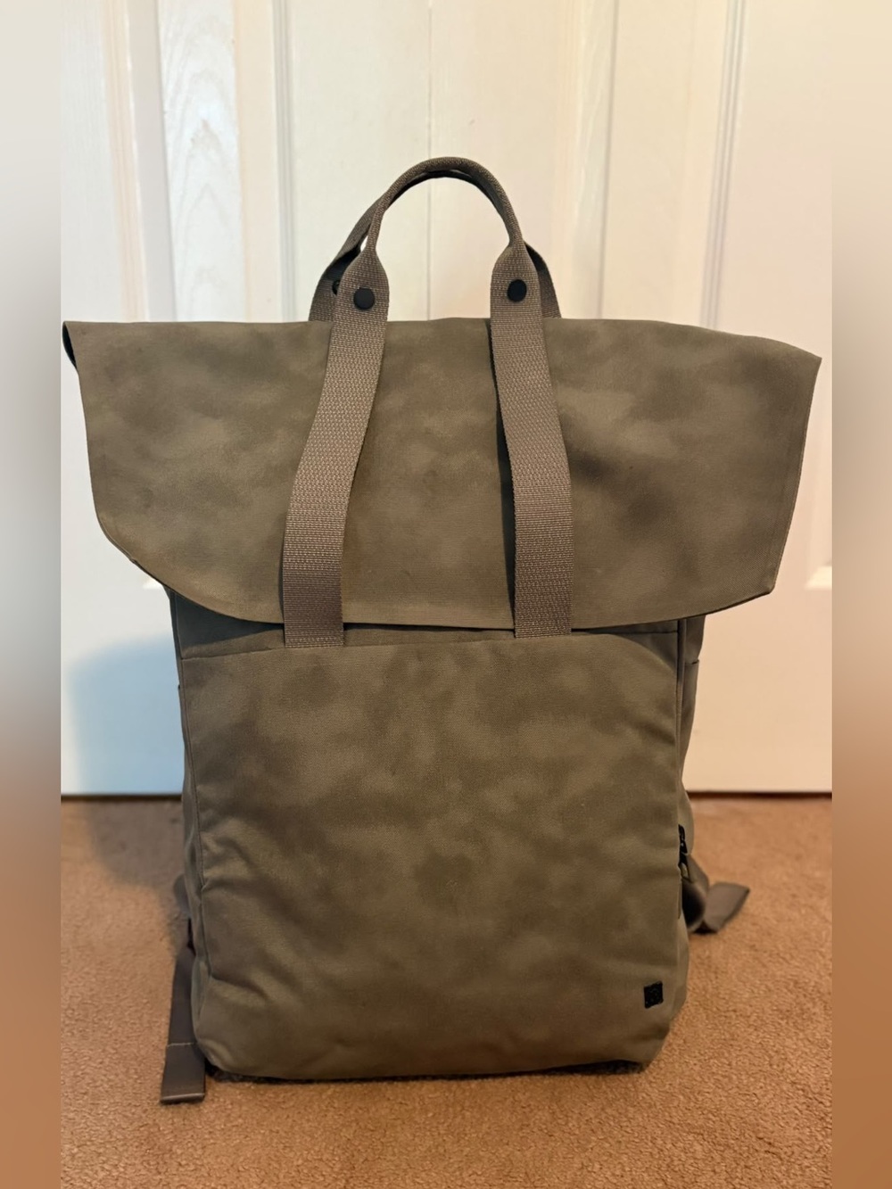Lululemon Early Embark Backpack 22L in Carbon Dust ($178 new)